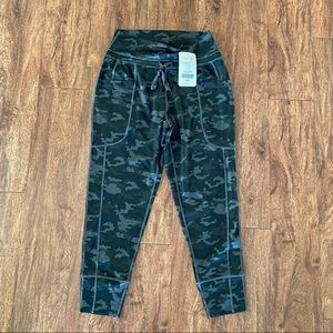NWT Fabletics Pants